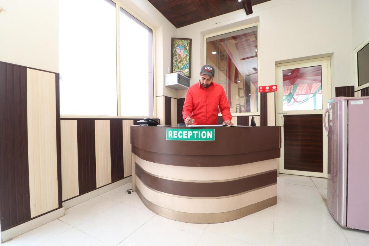Hotel Oyo 28338 New Life à Banur Extérieur photo